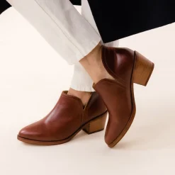 Nisolo Boots-Mia Everyday Ankle Bootie Auburn